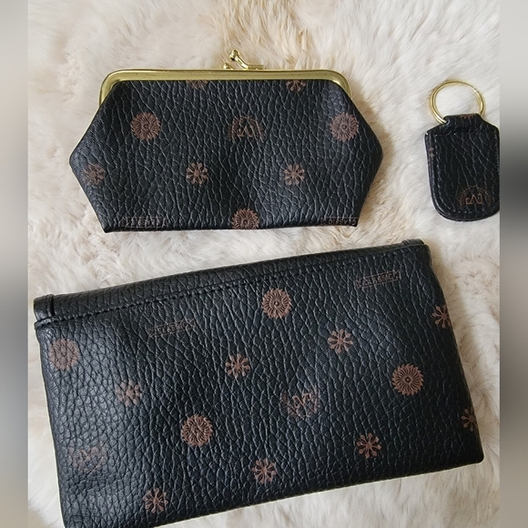 Classic wallet ( unlnown brand) - Picture 5 of 5